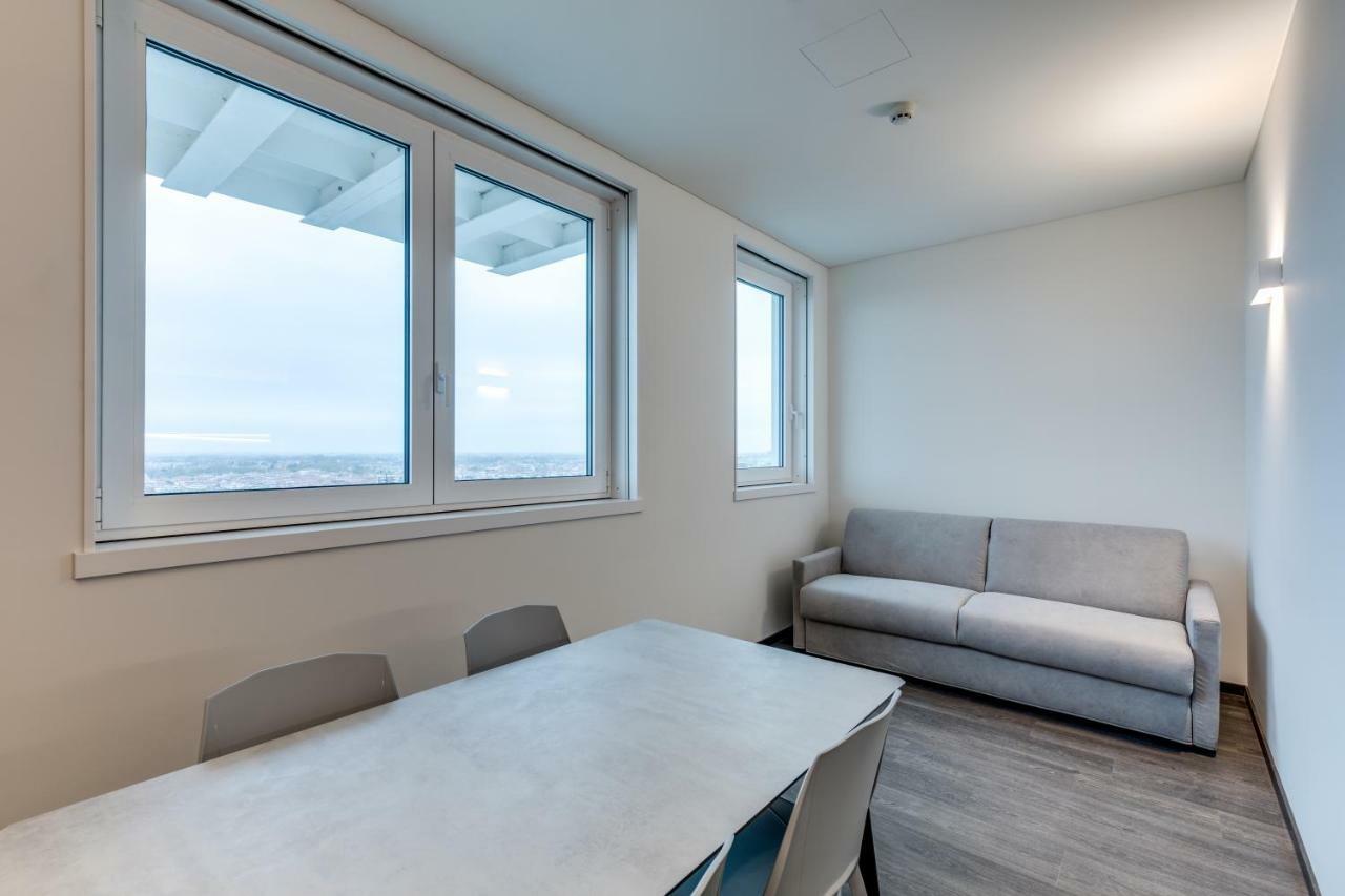 Sky Tower Suite Mestre Extérieur photo